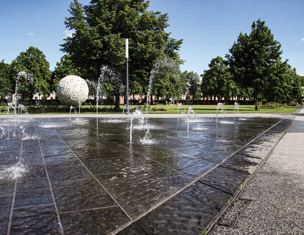 Fountains & Landmarks