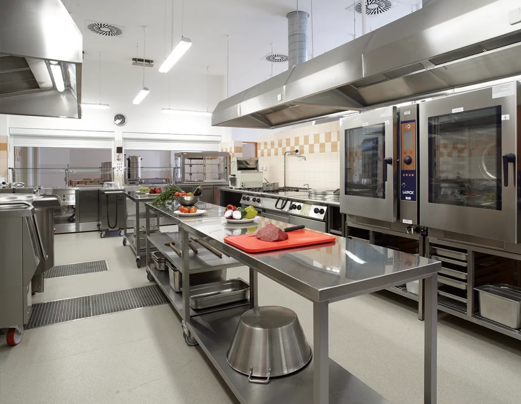 Restaurants & Grocery Stores