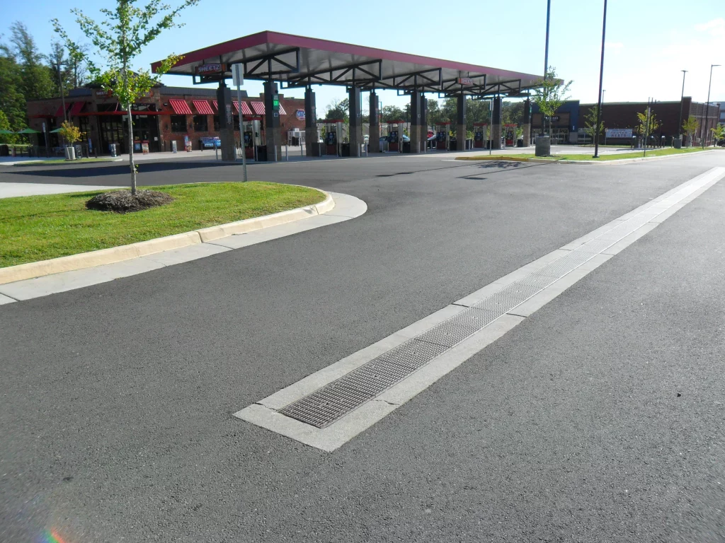 Lexington 7 Retail