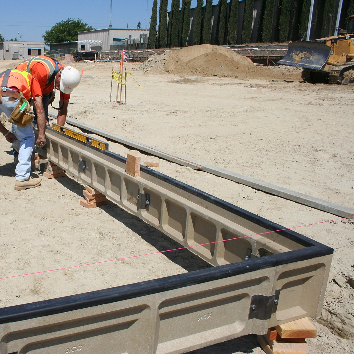 System 7100 Safety Curb